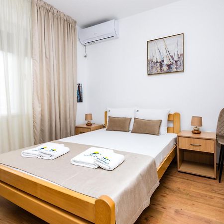 Apartmani F&M 科托尔 外观 照片